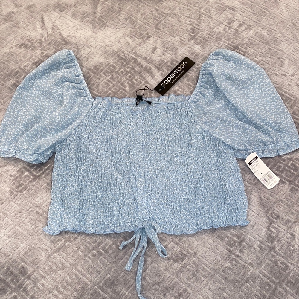 Light blue floral crop top